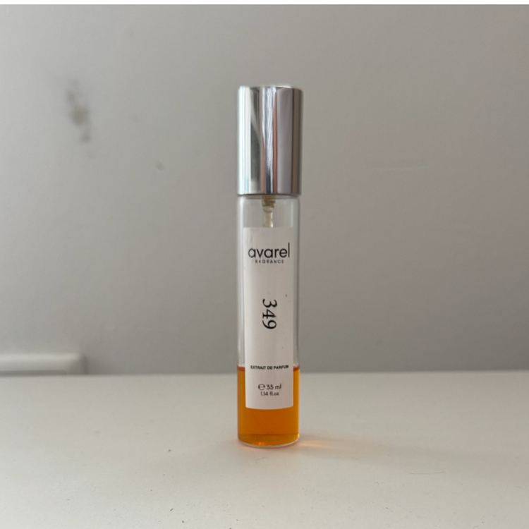 Kundenfoto mit Avarel-Parfum